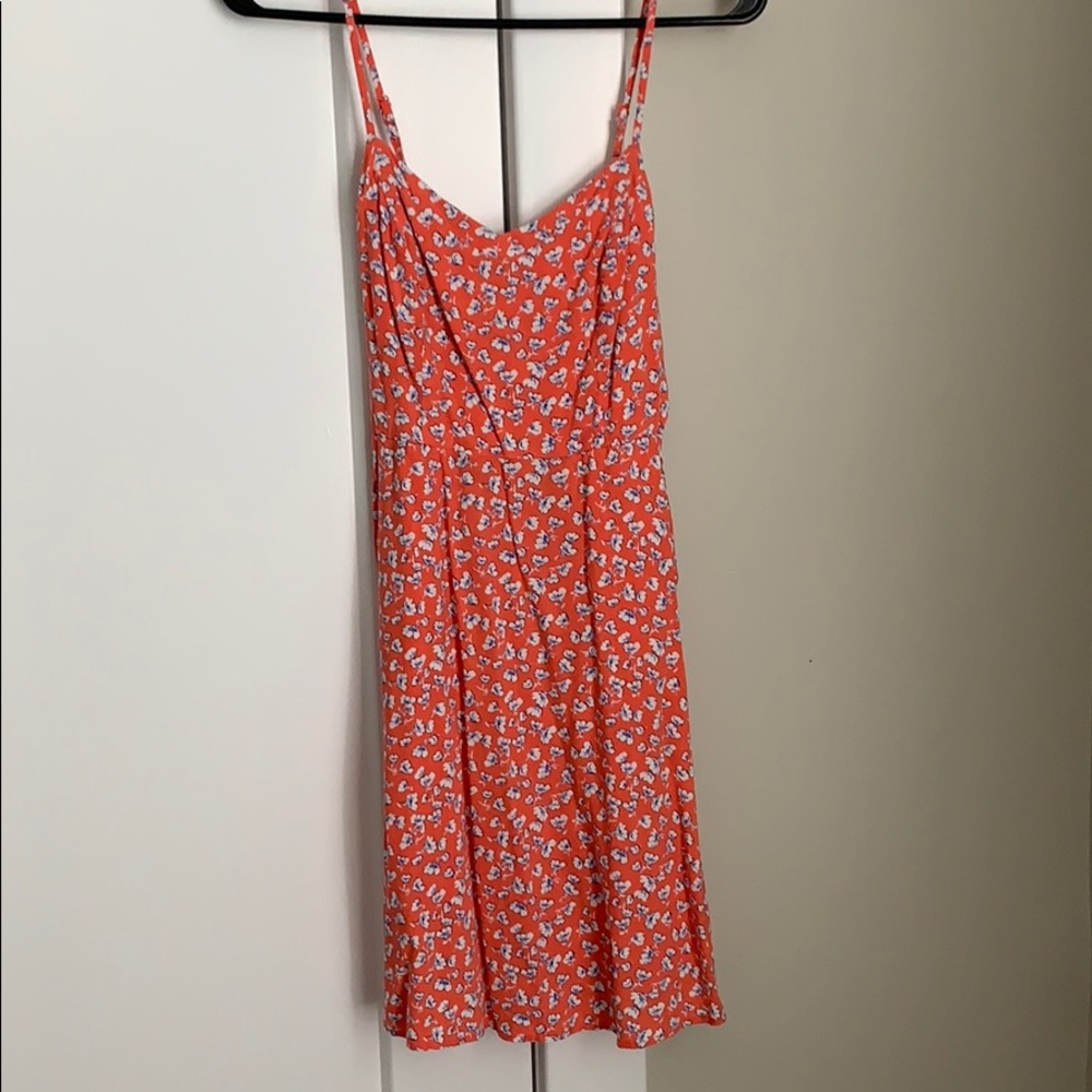 cute floral dress w/ pockets